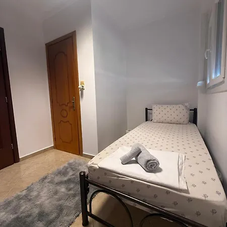 Ferienhaus Nadya Karianí